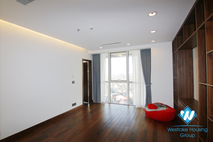 Luxury and modern design apartment for rent in Ba Dinh District